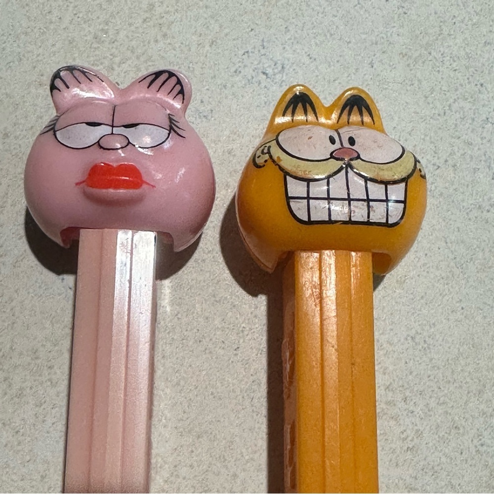 Vintage Garfield PEZ Dispensers 90’s Arlene, Nermal, Chef, Pilot & More Lot of 8 - Picture 4 of 5